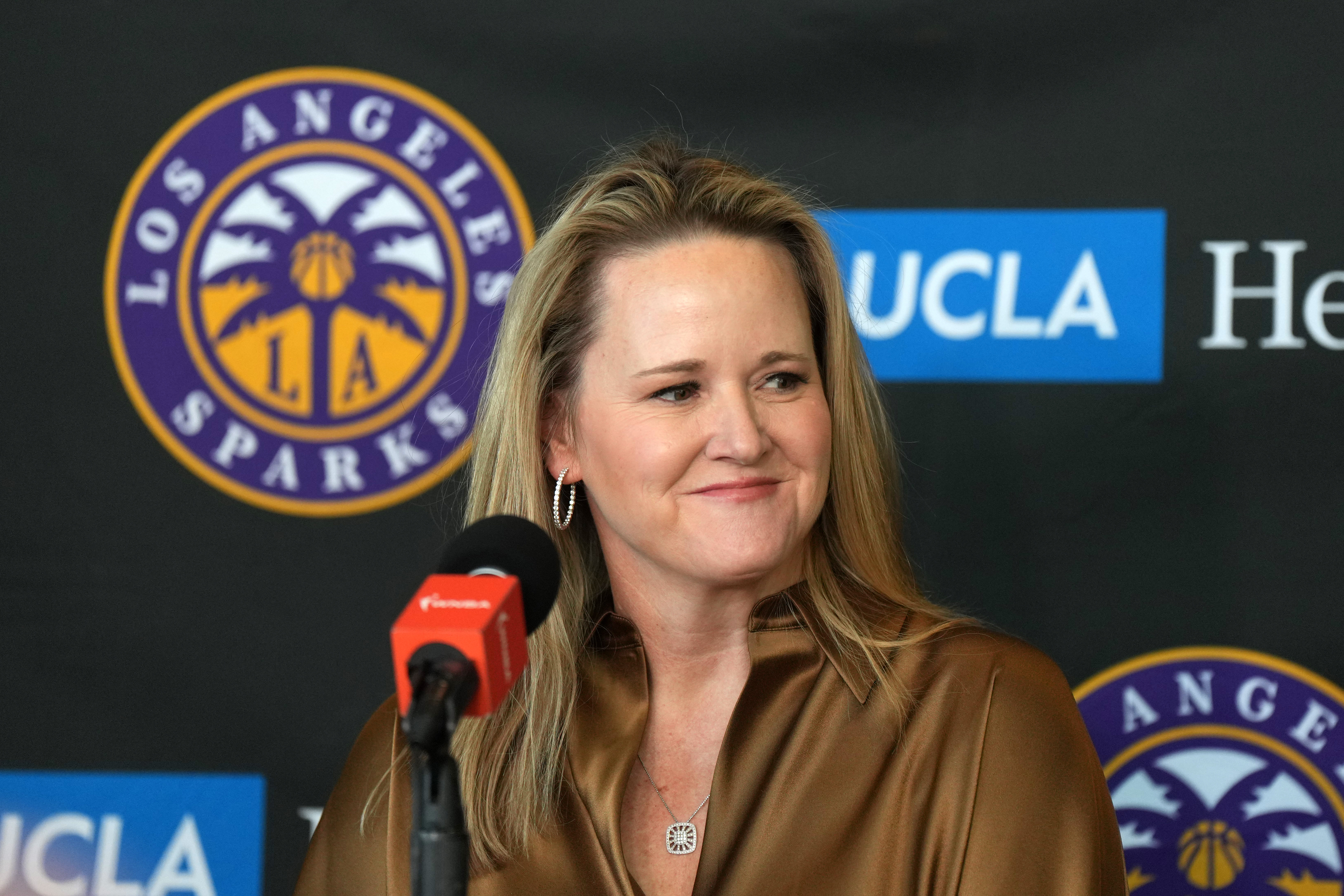 西班牙中場 西班牙中場